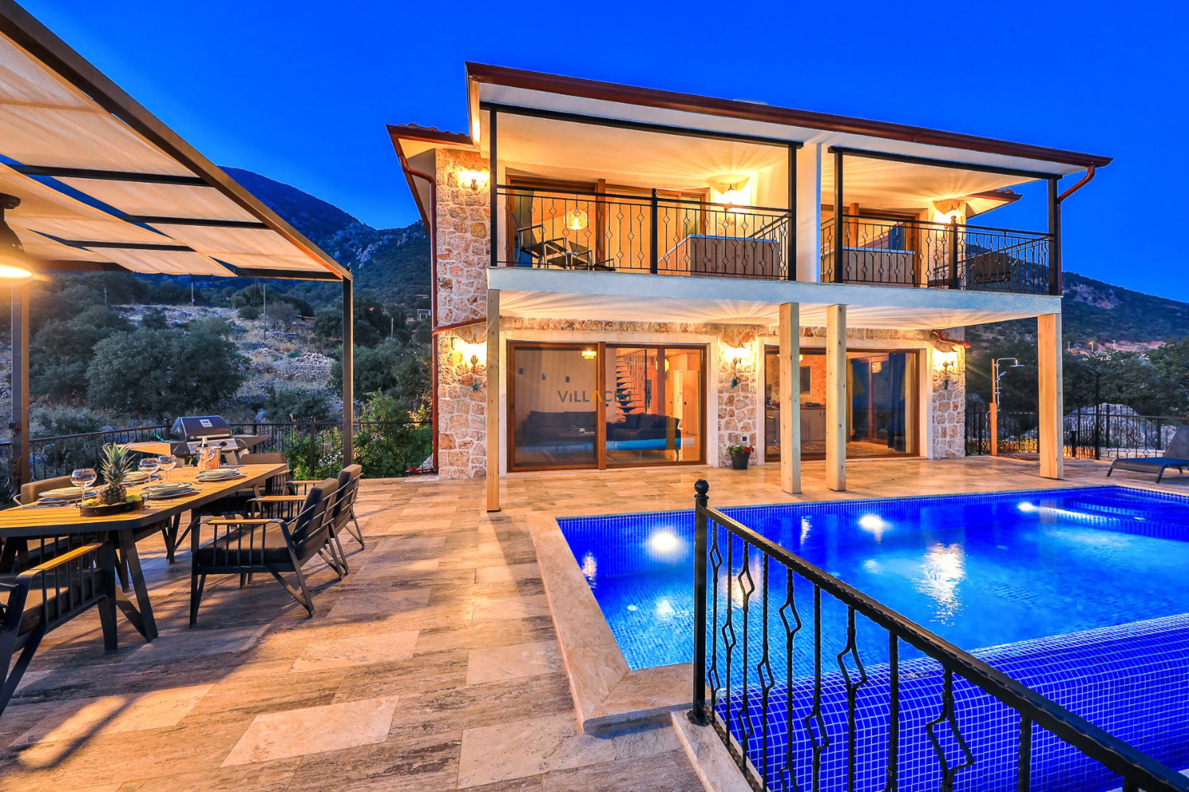 villa-blue-stone-7_573.jpg