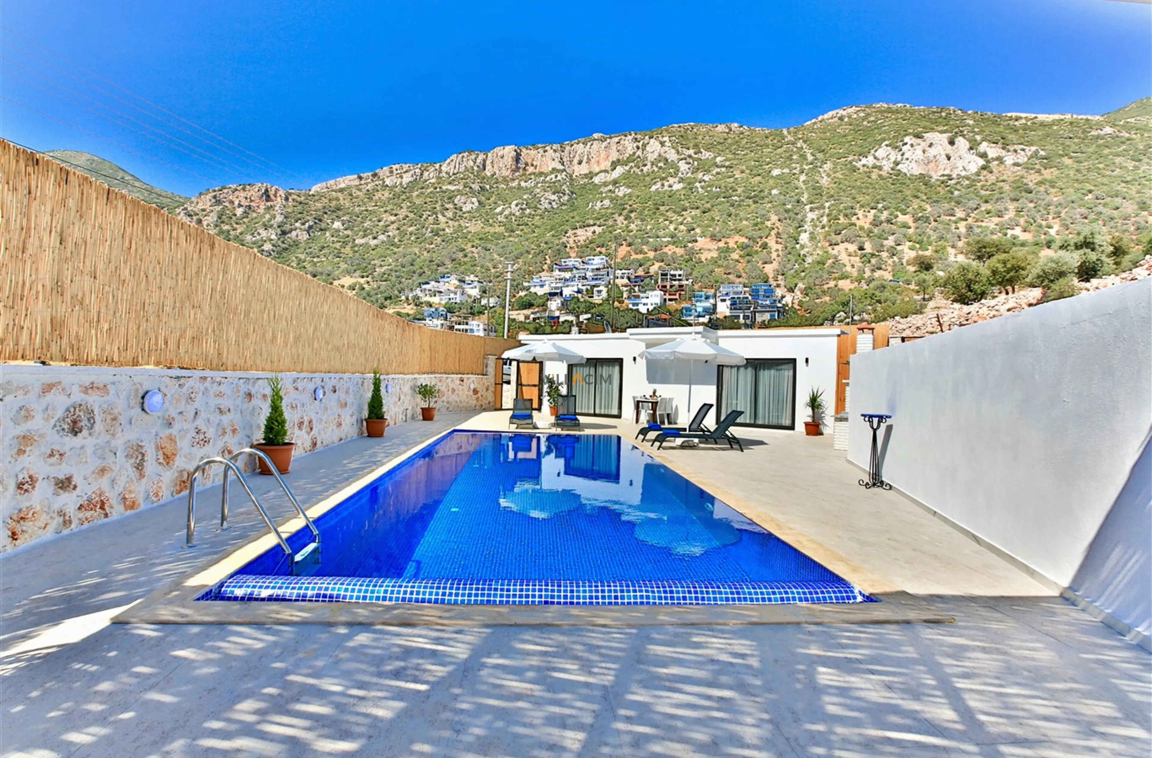 villa-cengizhan-29_869.jpeg