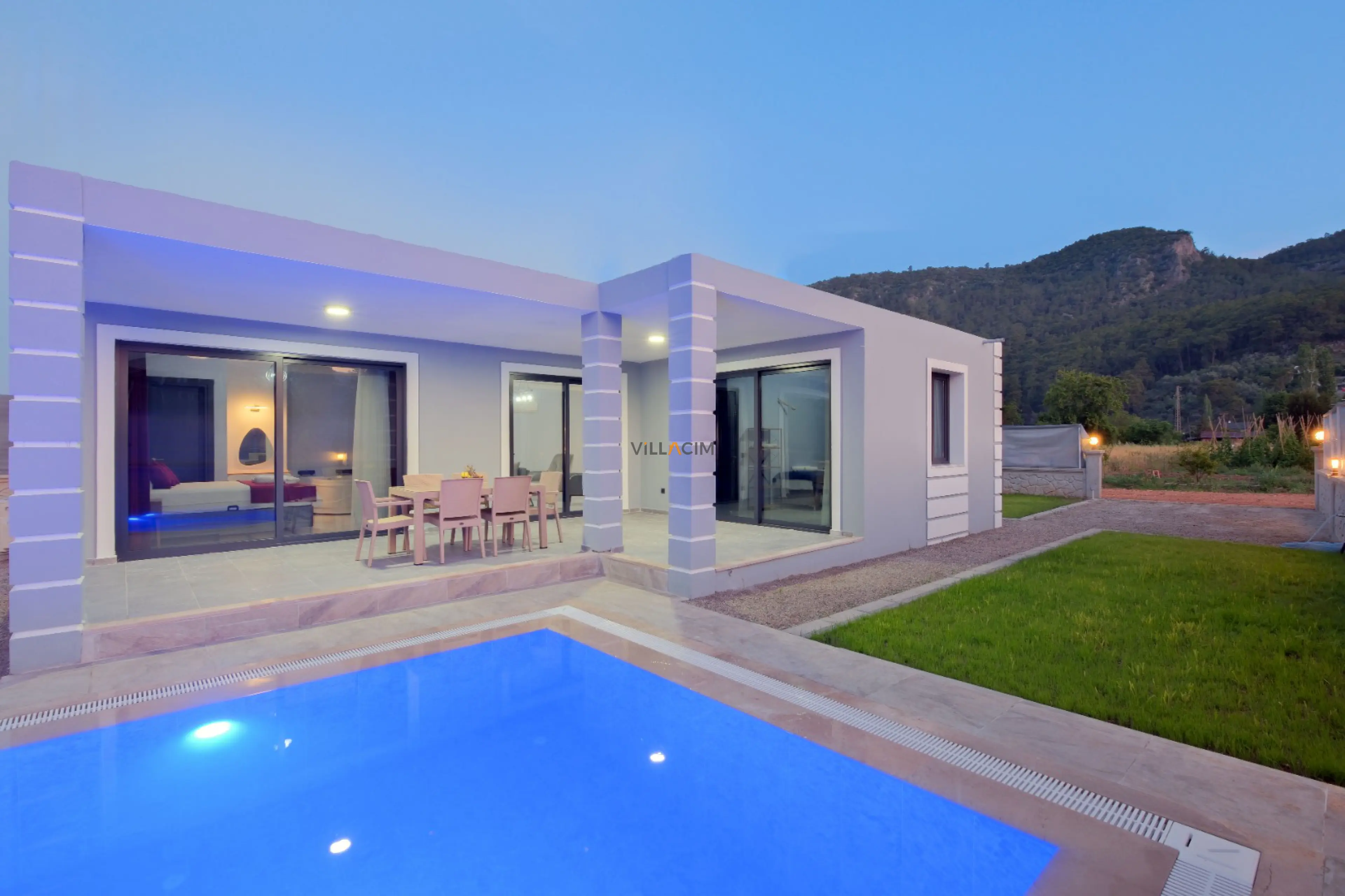 villa-esmerhan-10_949.JPG