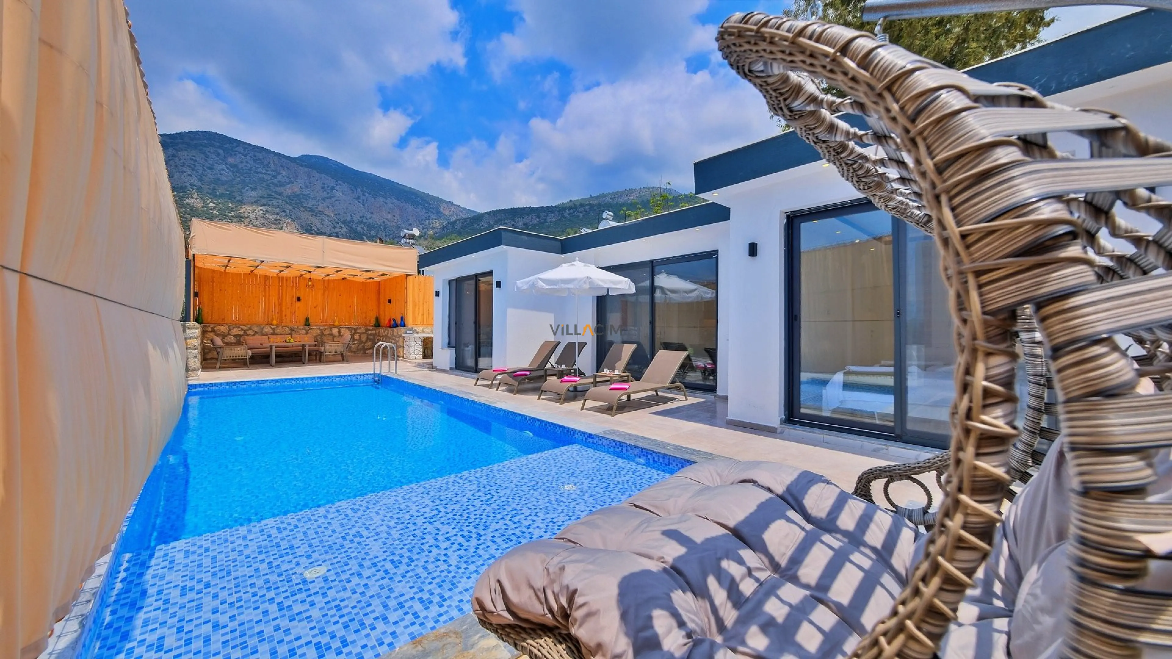 villa-fies-17_552.jpg