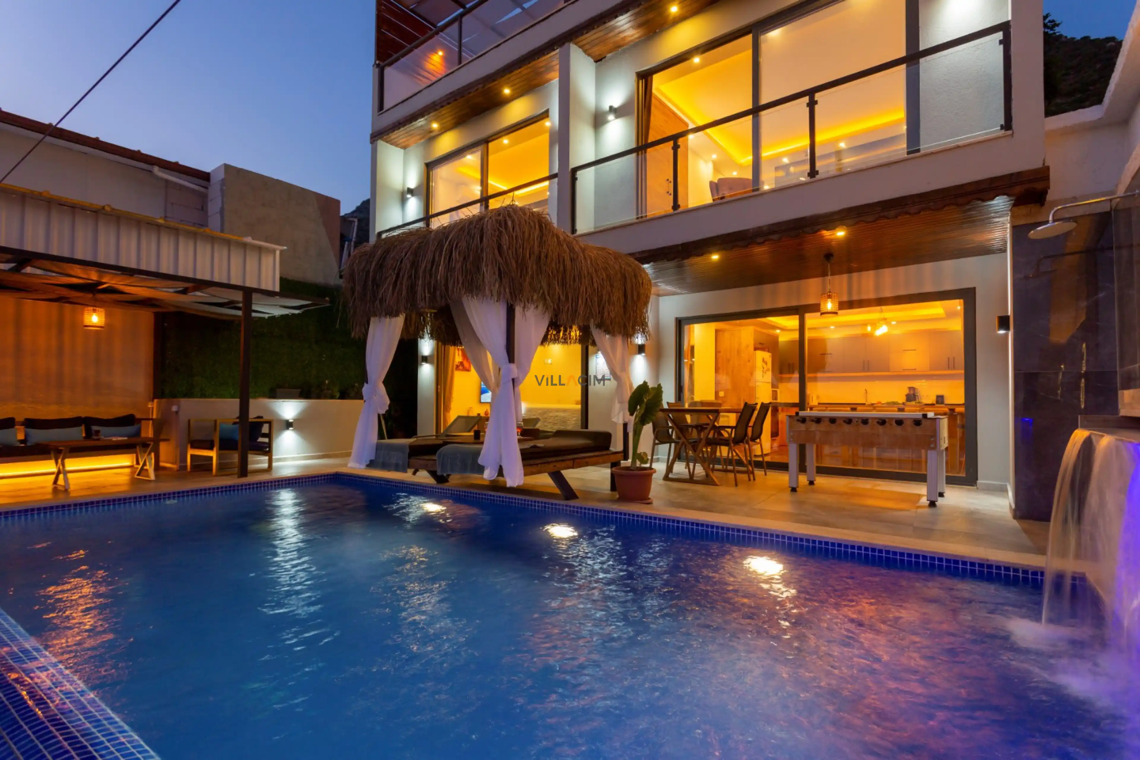 Villa Gold Moon