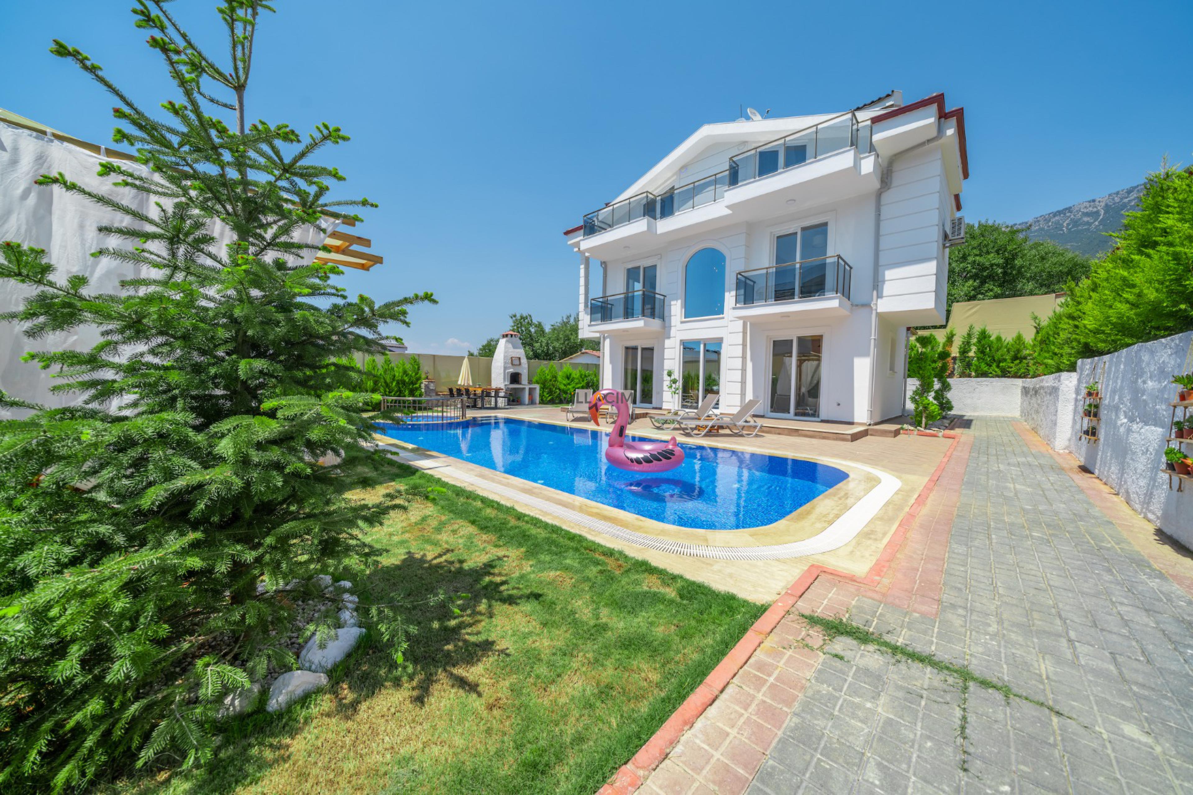 villa-leila-2_168.jpg