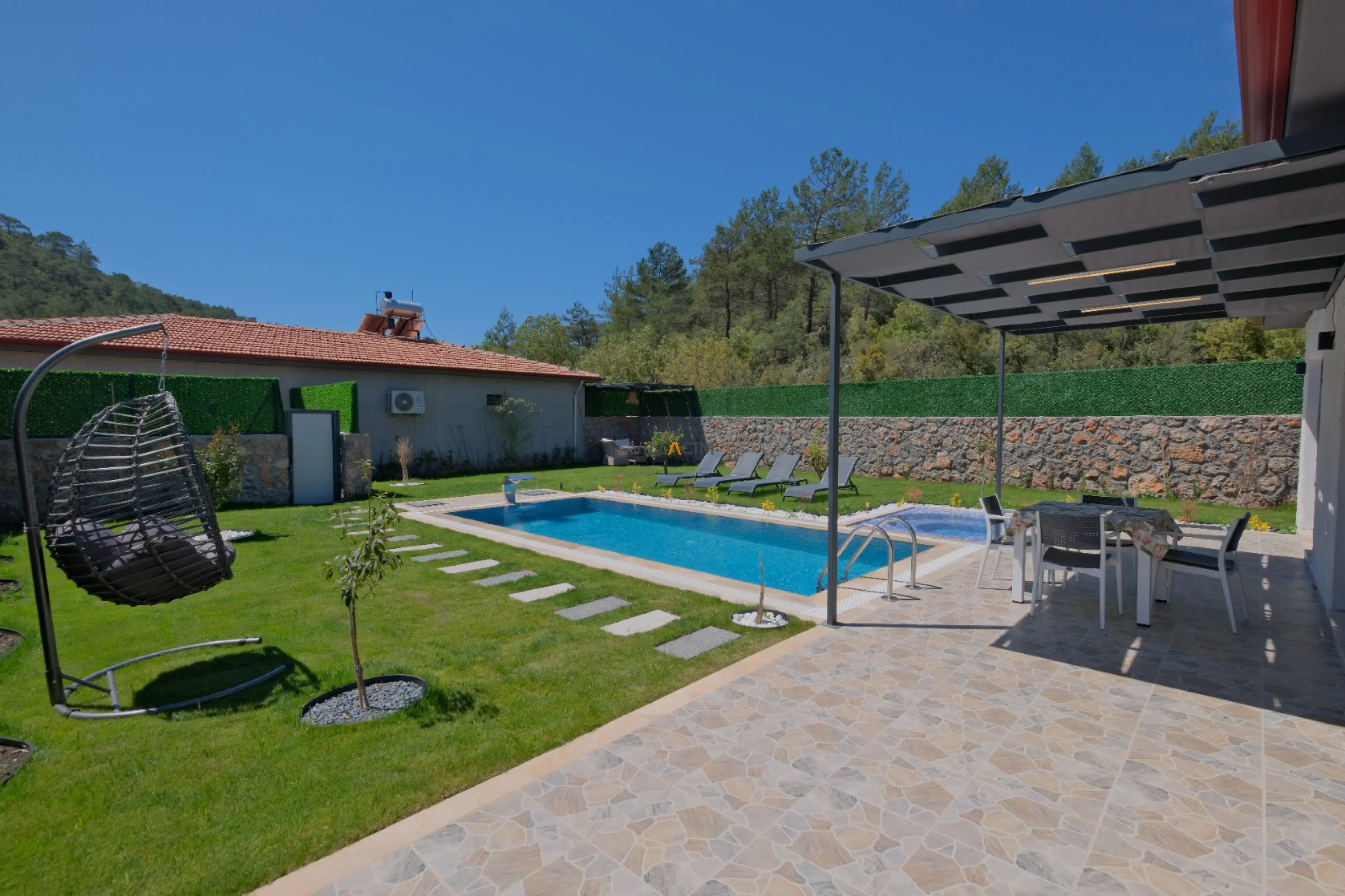 villa-lokum-600028_640.jpg