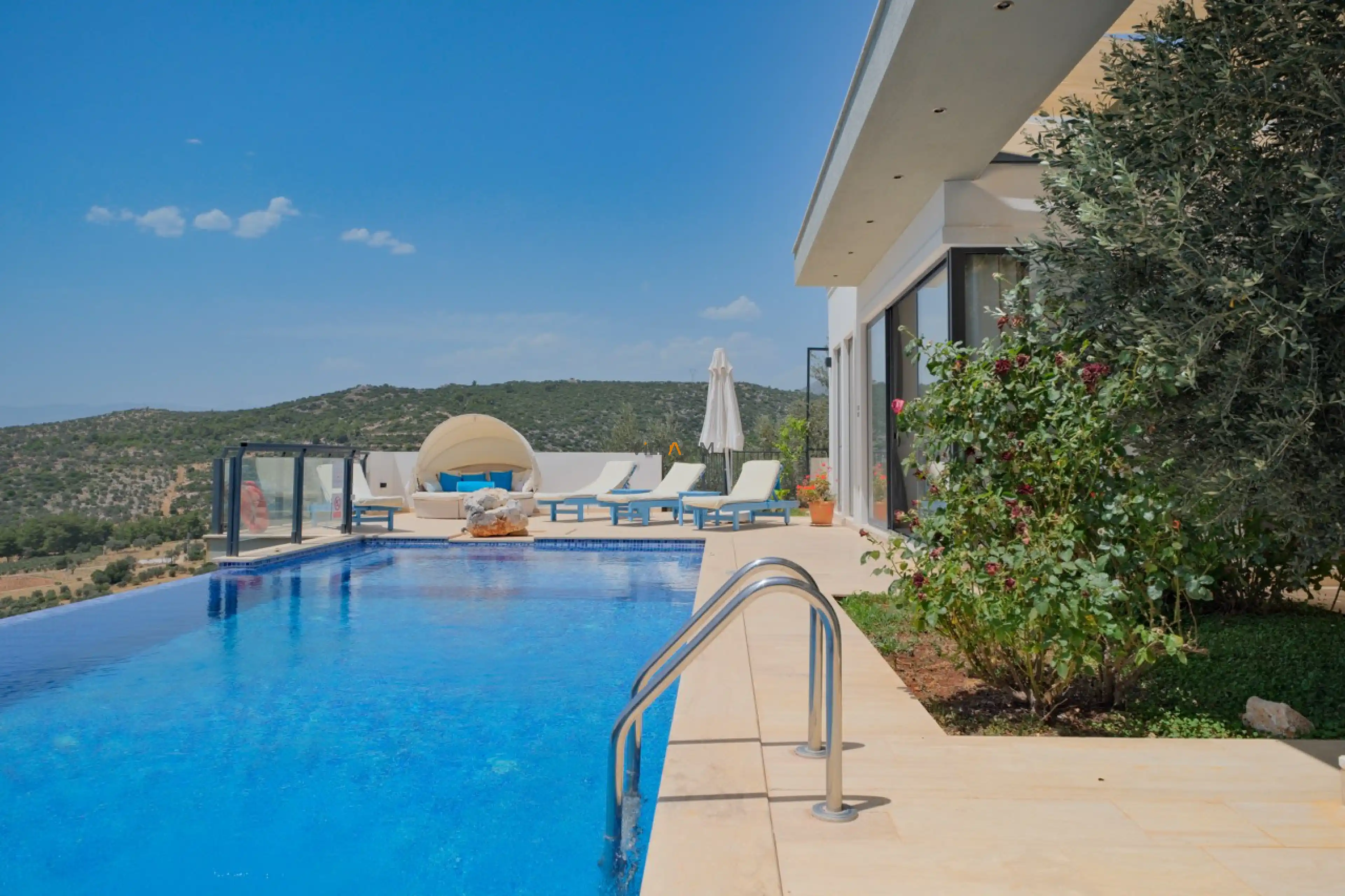 Villa Mai