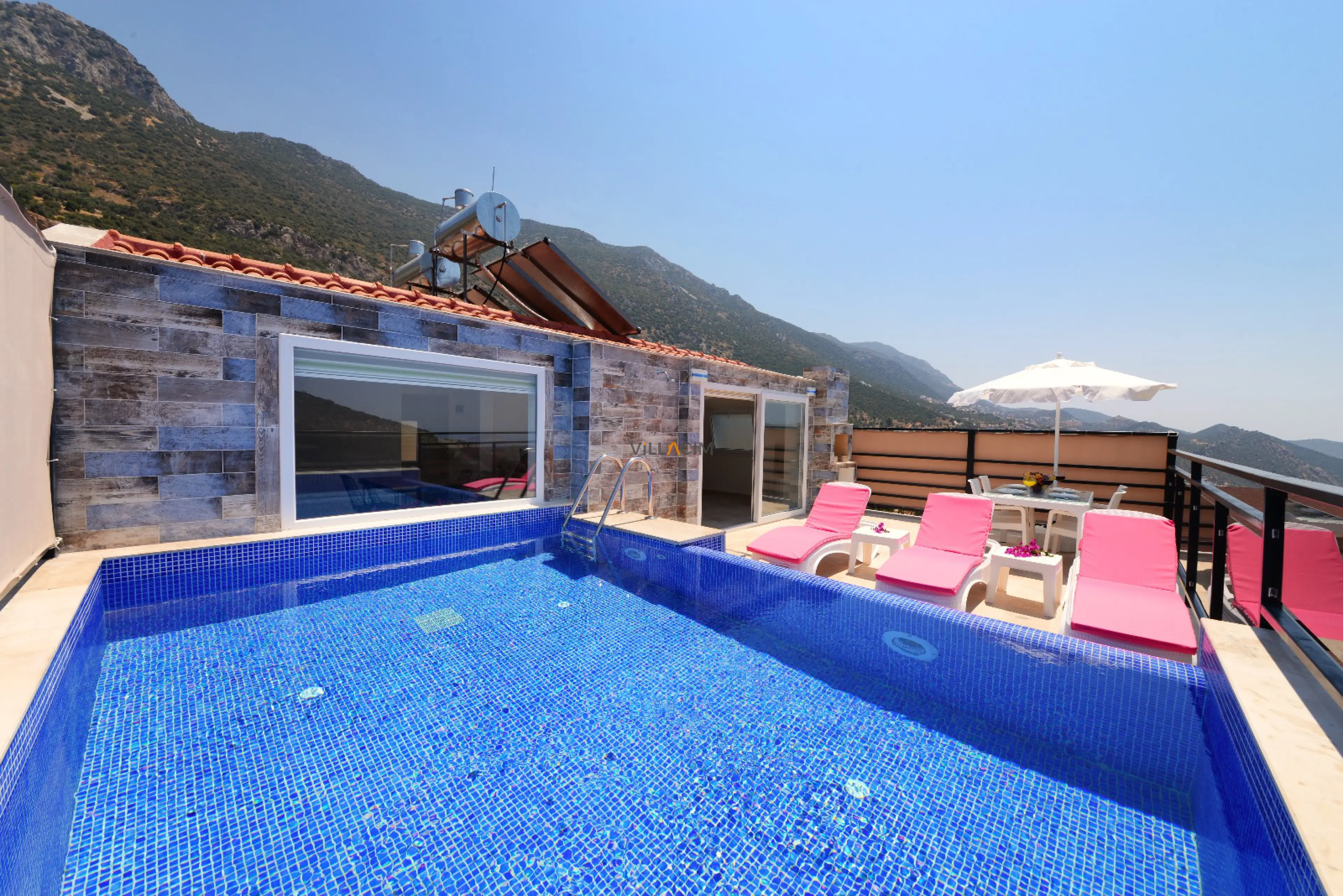 villa-mane-(3)_792.jpeg