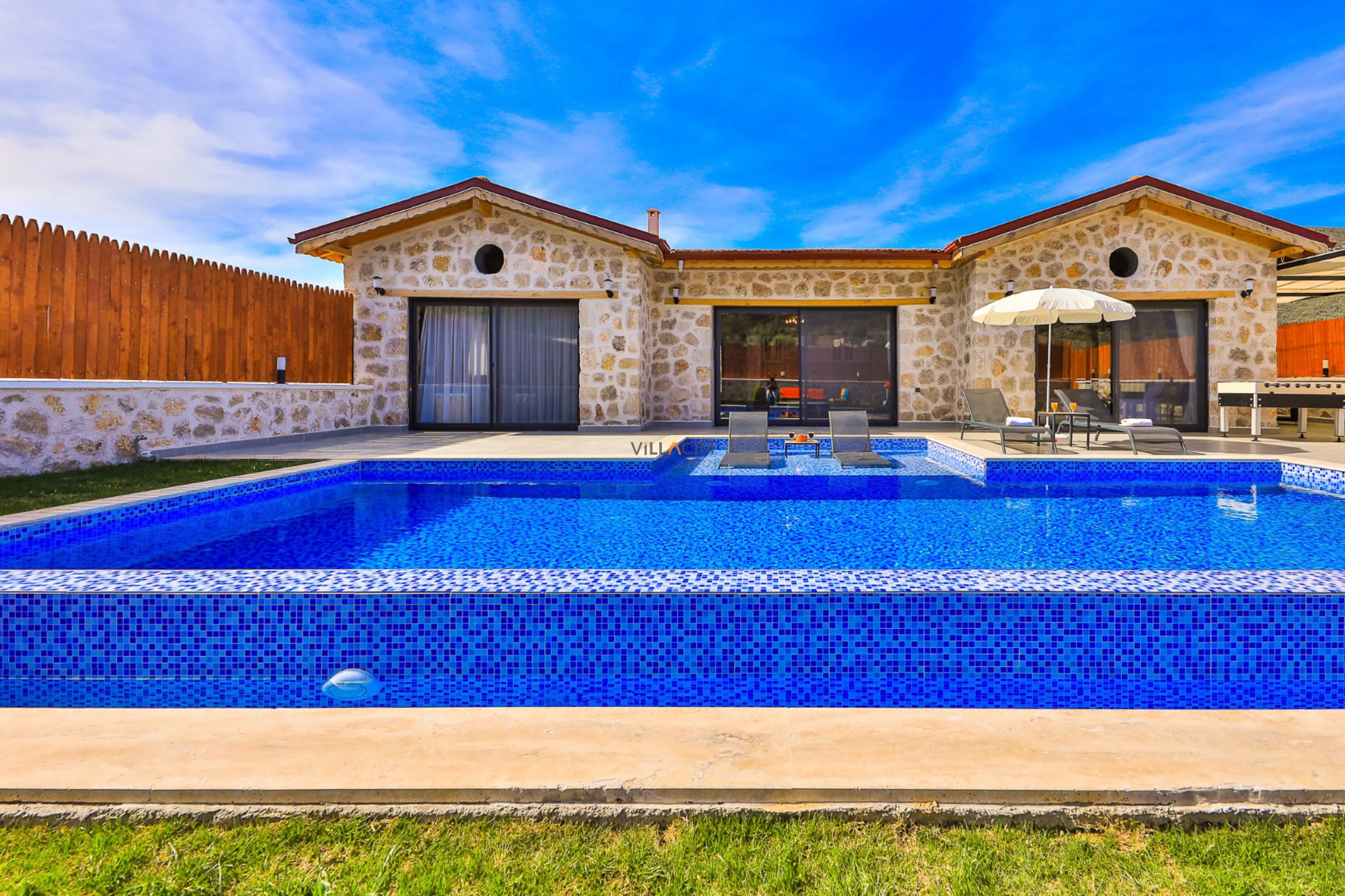 villa-mebuka-16_45.jpg