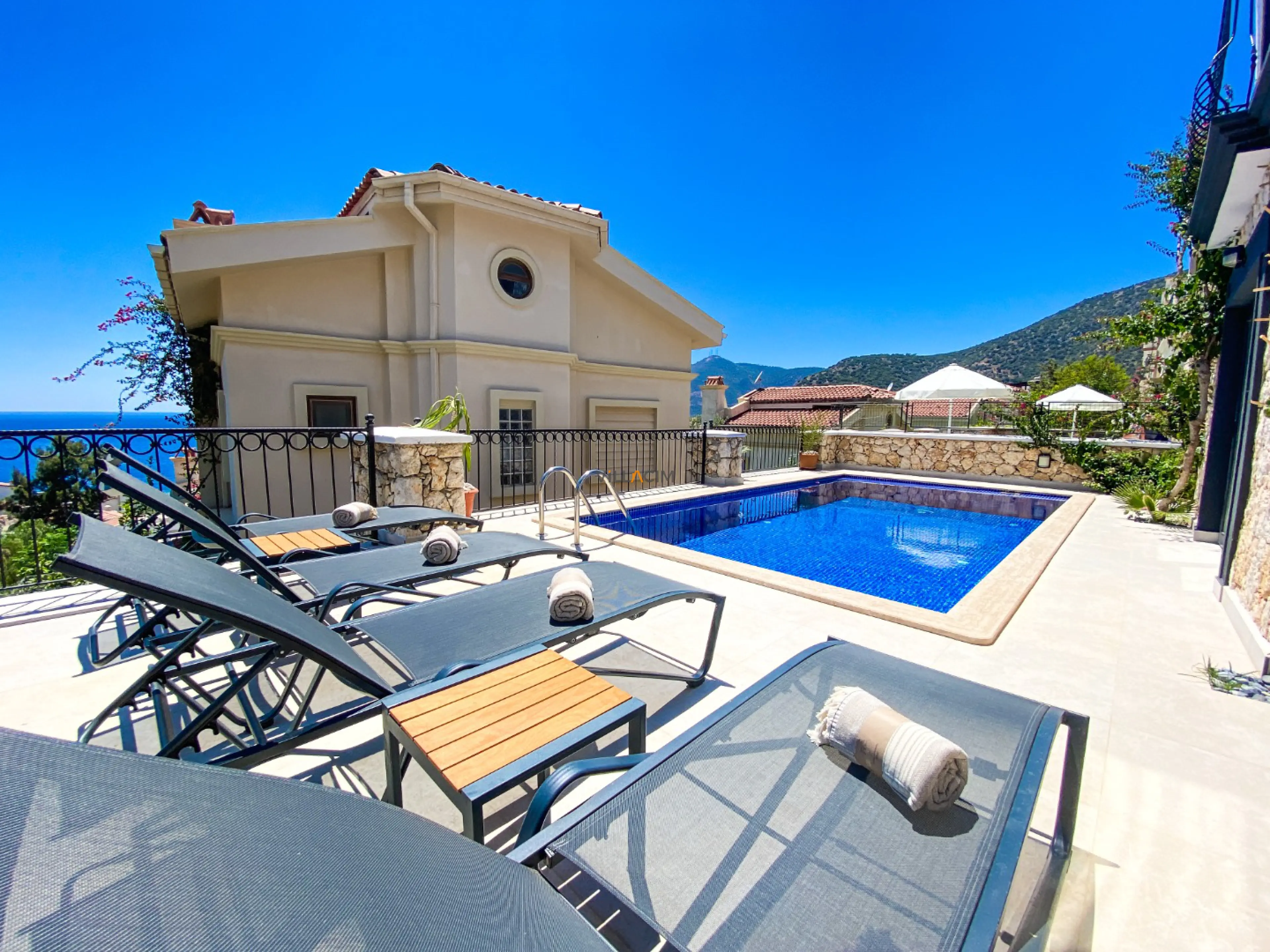 villa-miko-2_547.jpg