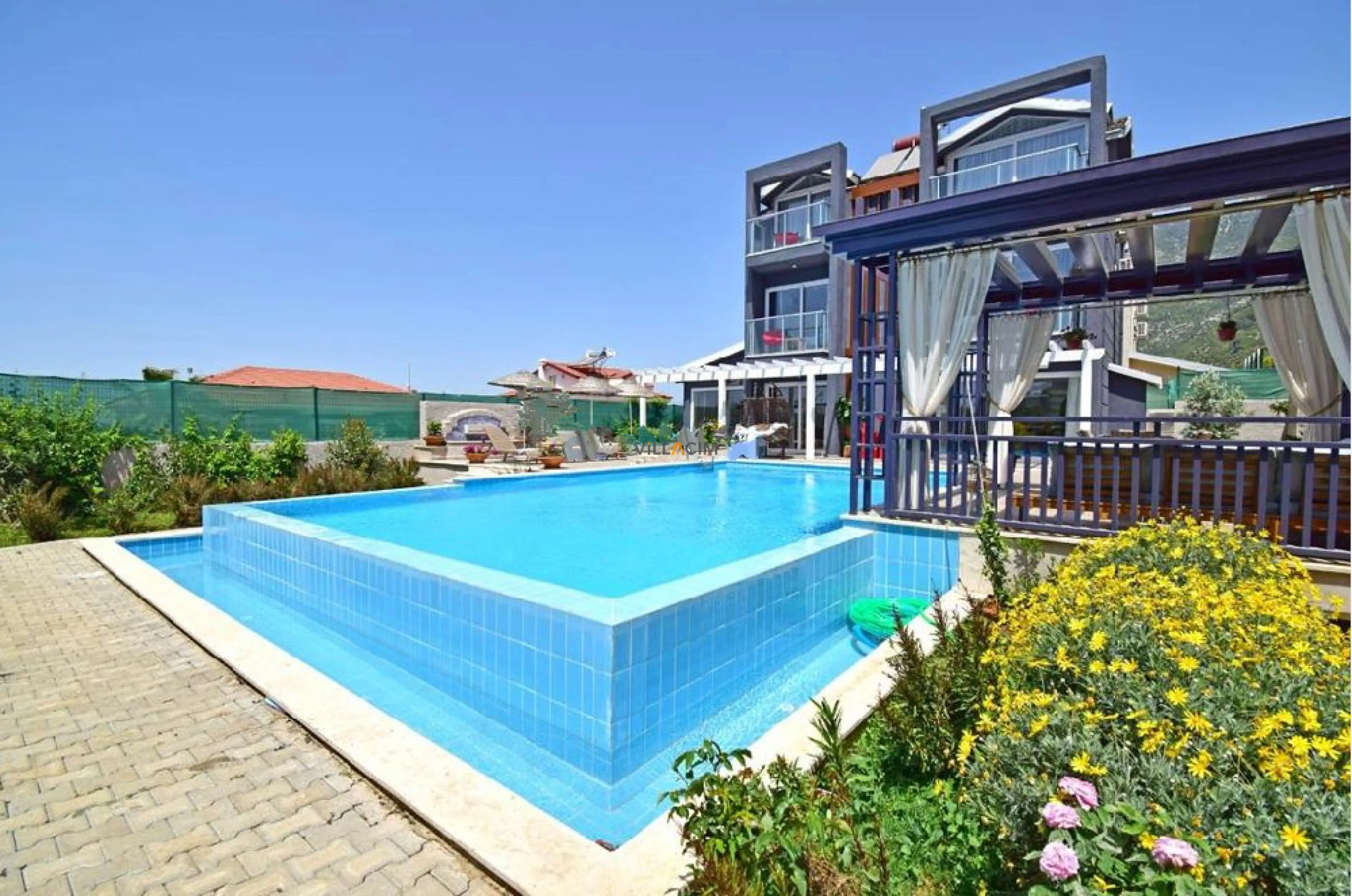 villa-premium-rose-10_560.jpg