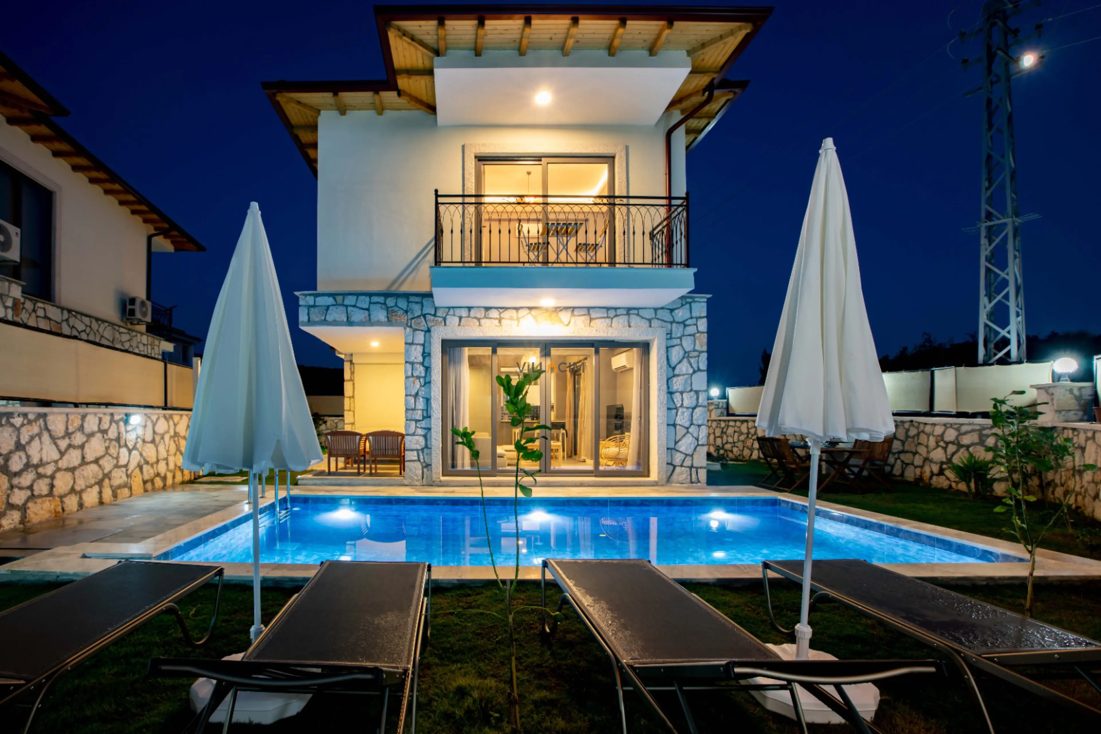 villa-roomy-78_928.jpg