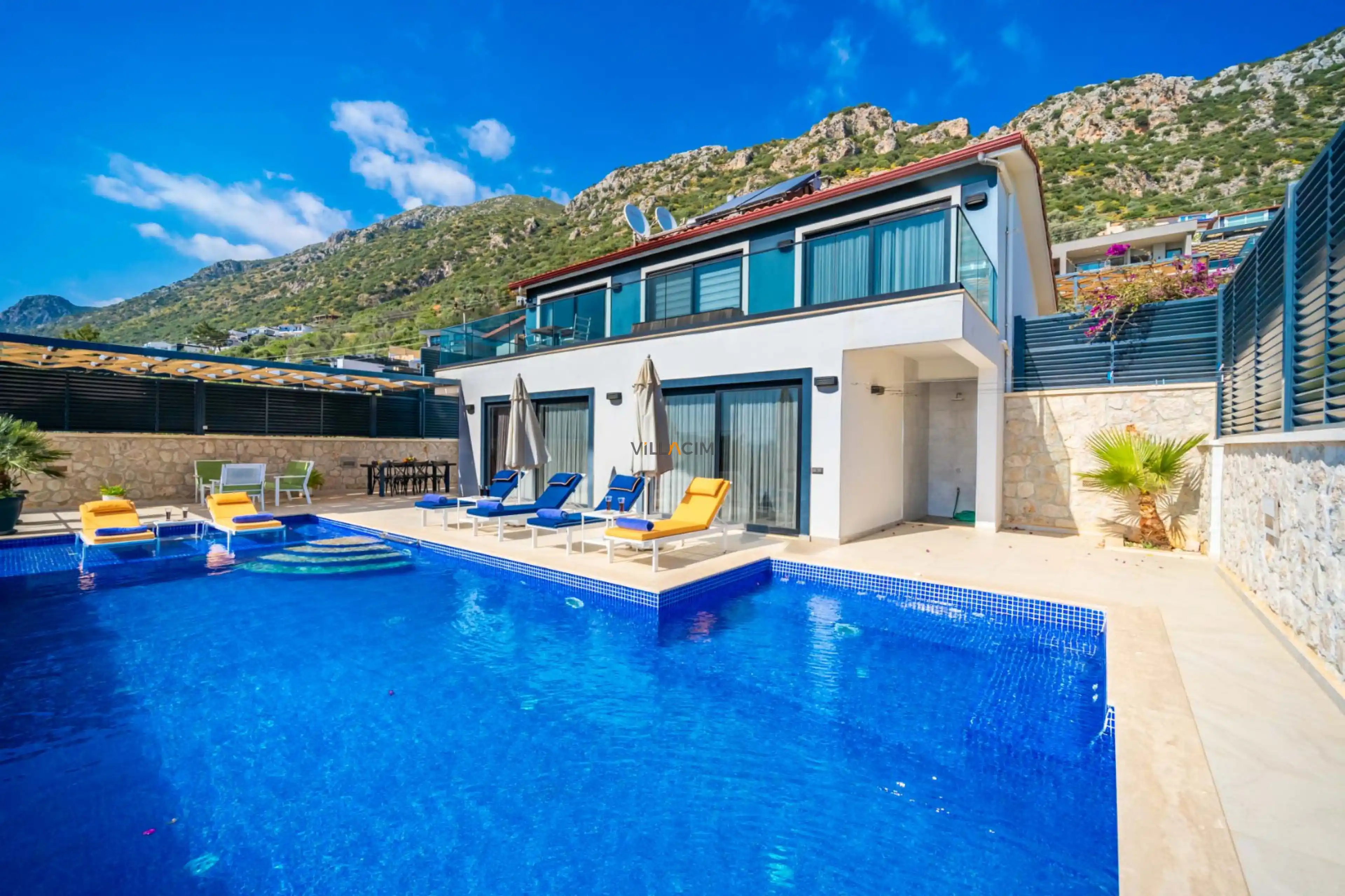 Villa Thera Seis