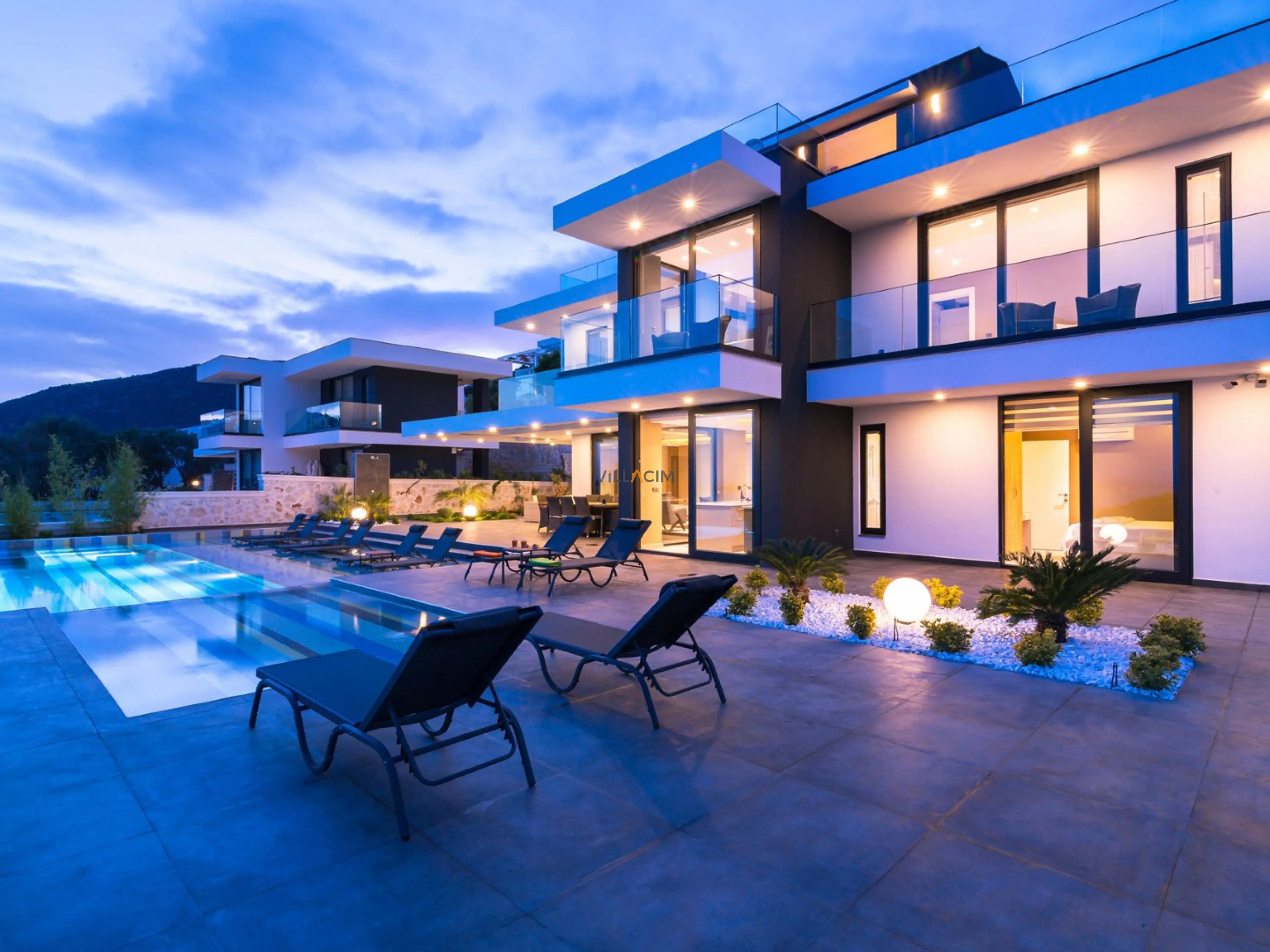 villa-vogue-(3)_1707x1280_659.jpg
