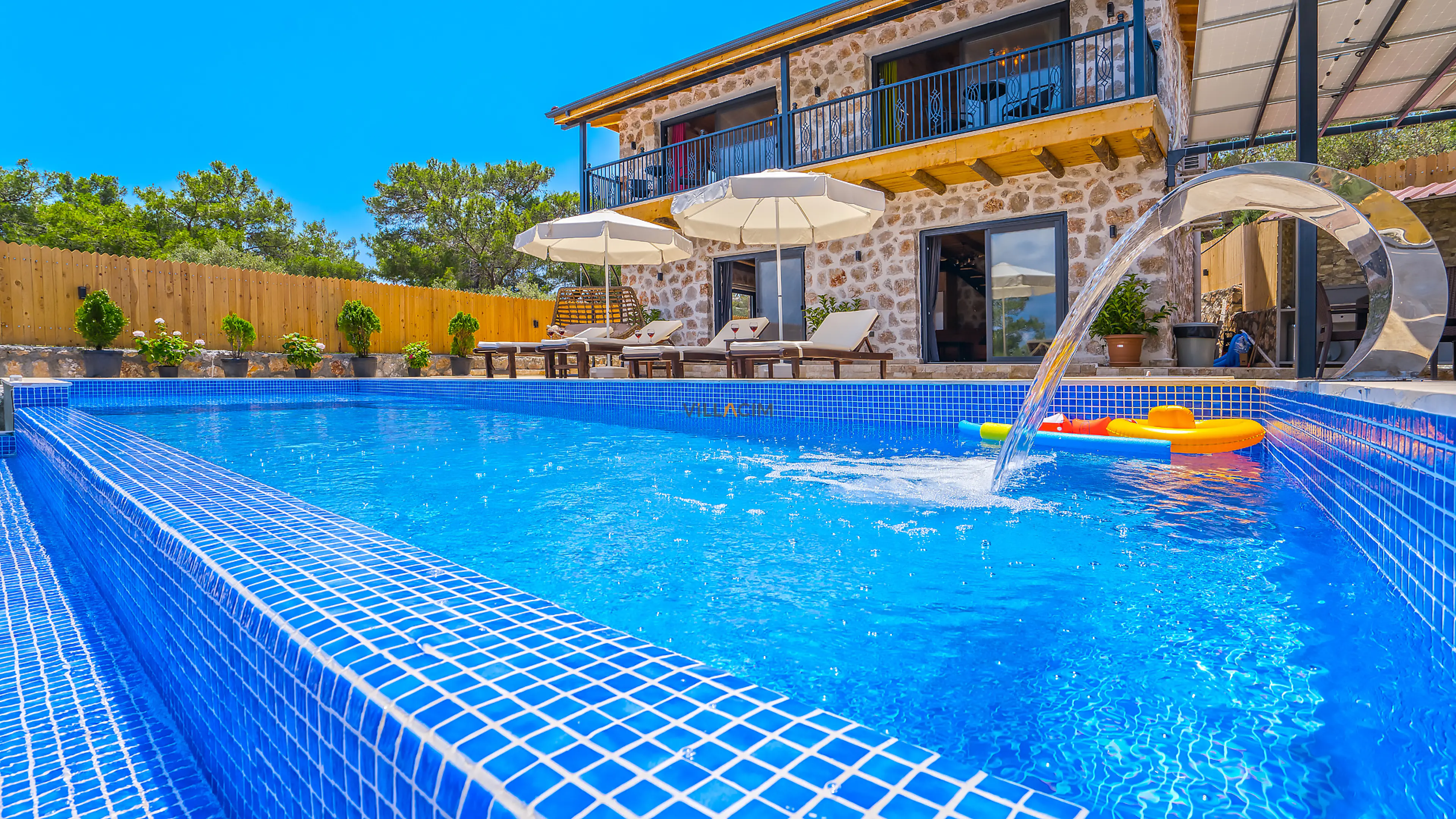 villa-voyage1_611.jpg