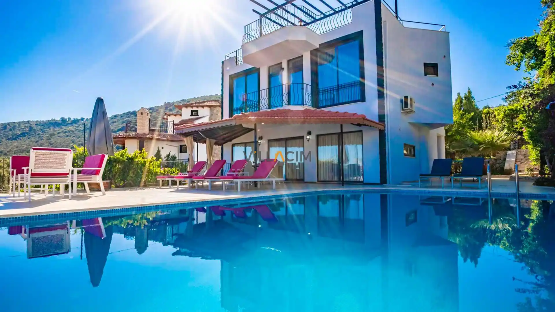 Villa Batum - Deniz Manzaralı ve Jakuzili Villada Özel Tatil